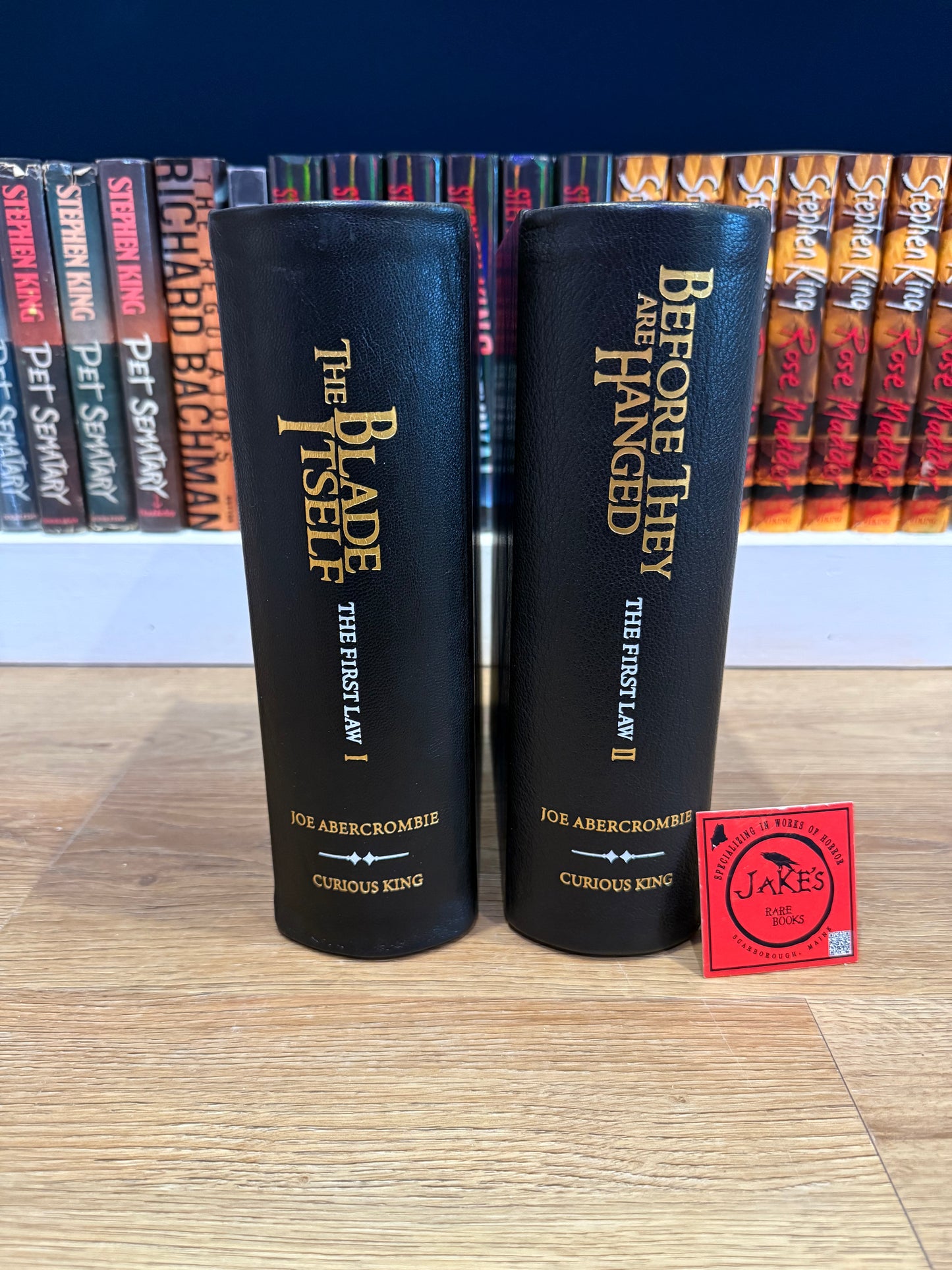 Joe Abercrombie, First Law Books 1-2, Letter M, Curious King