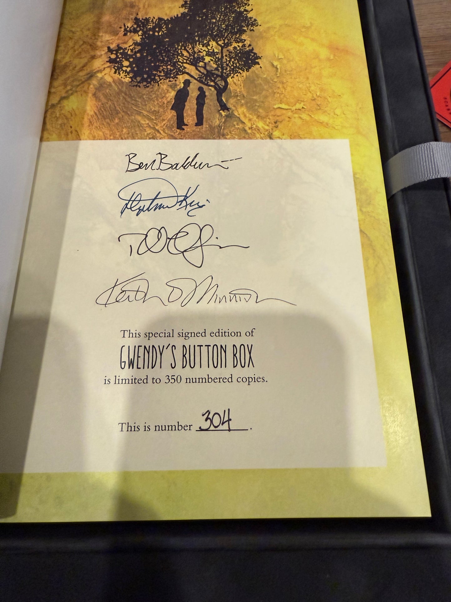 Stephen King, Gwendy’s Button Box, Signed/Limited #304, Cemetery Dance