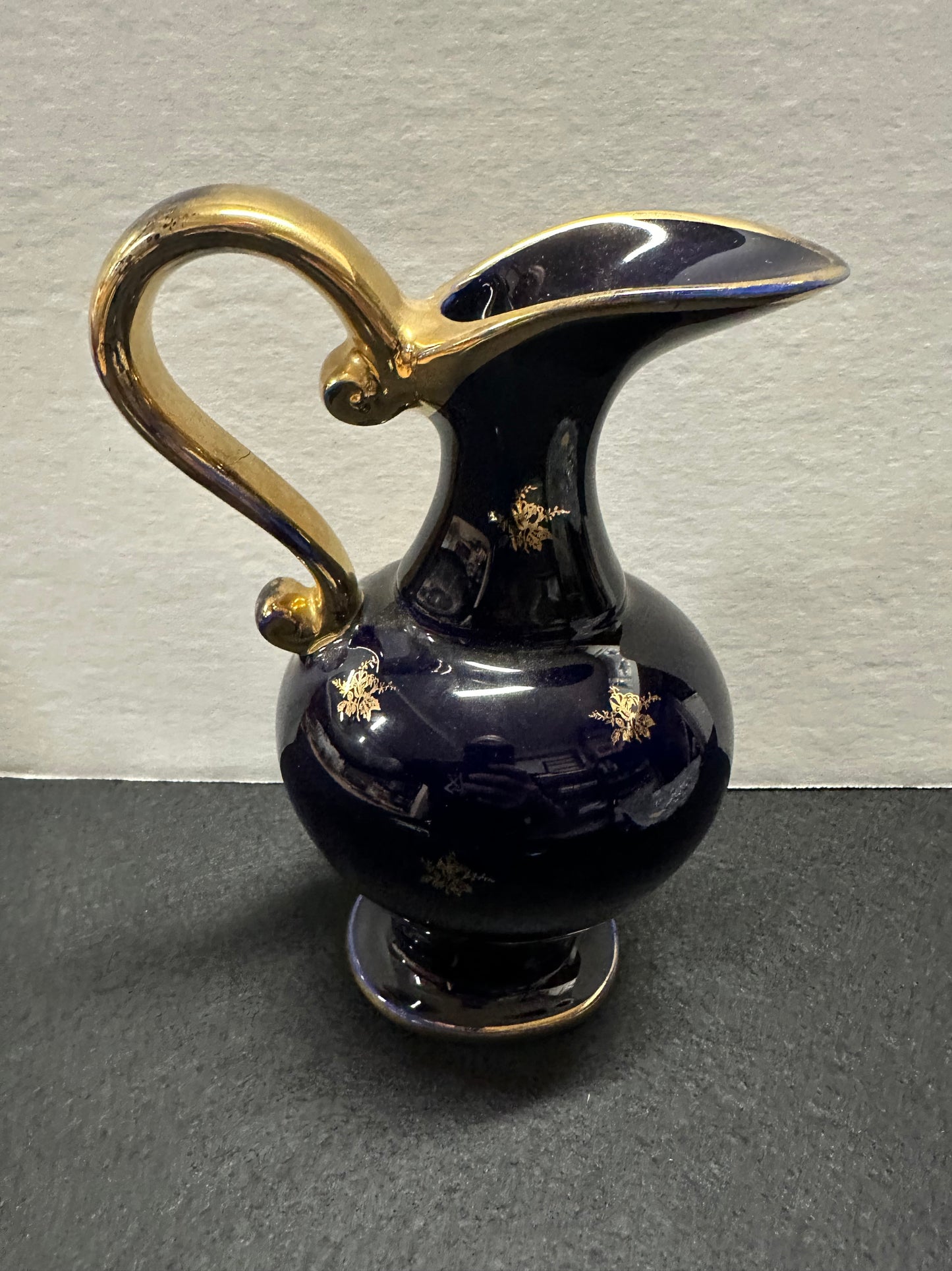 Salem’s Lot, Antique Vase, Screen Used, Max 2024 Production