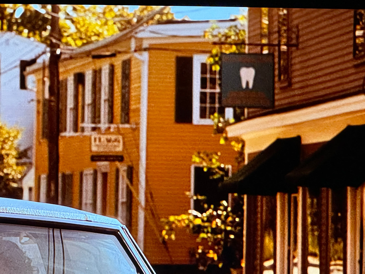 Stephen King, Salem’s Lot, Screen Used Wood Sign, Annie Wilkes Dentistry!!