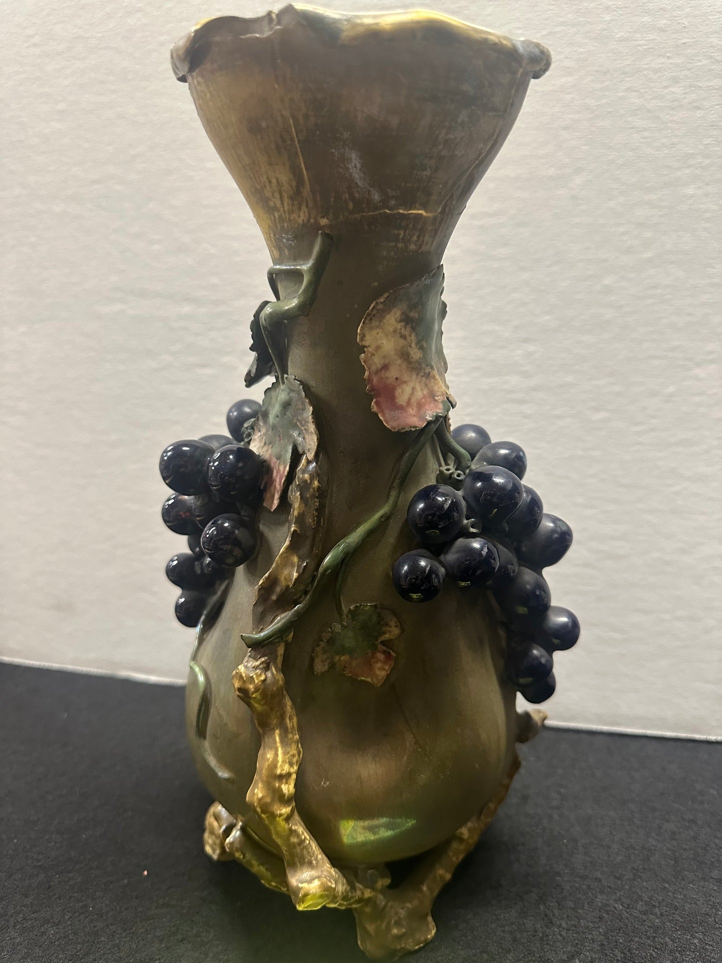 Stephen King, Salem’s Lot Production Used Antique Vase