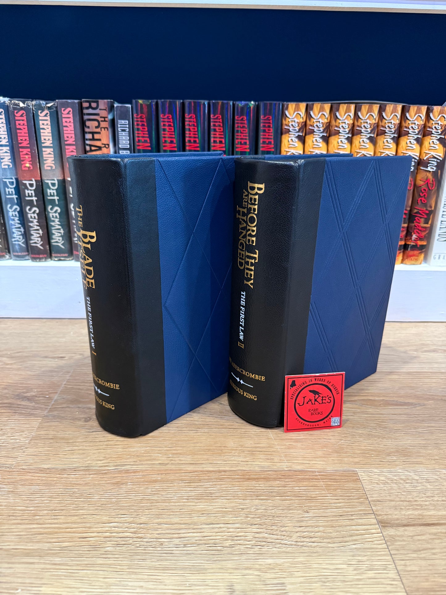 Joe Abercrombie, First Law Books 1-2, Letter M, Curious King