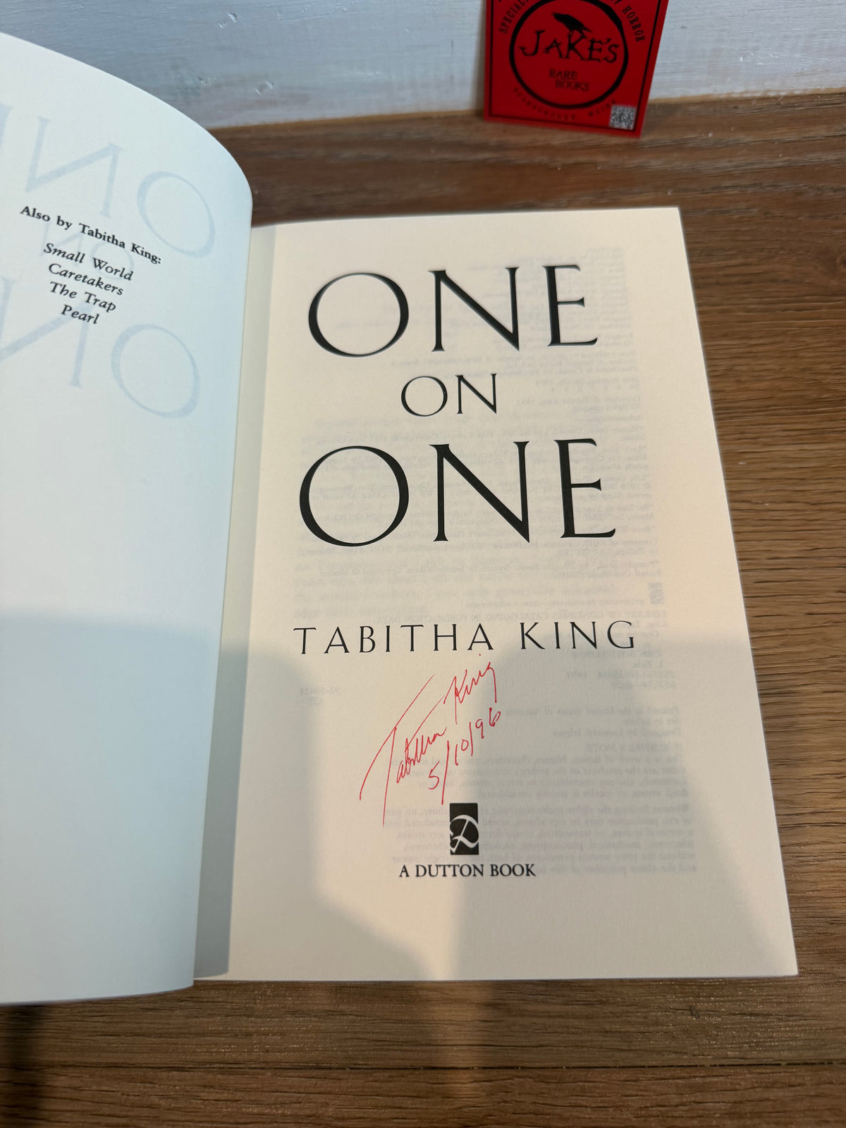 Tabitha King, One on One, Signed Later Printing, Dutton