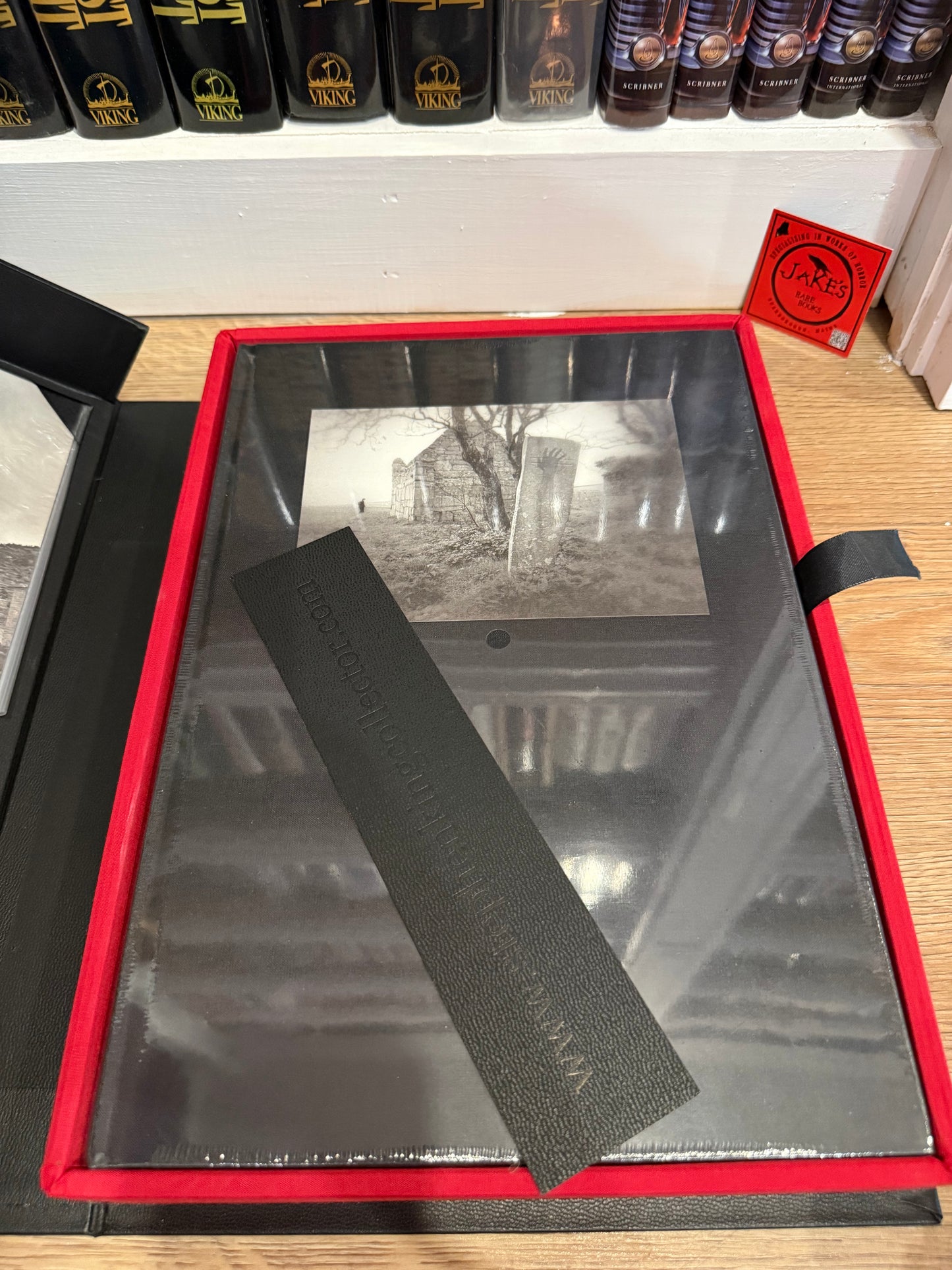 Stephen King, Salem’s Lot, Gift Edition with Limited SK Collector Traycase, Centipede Press