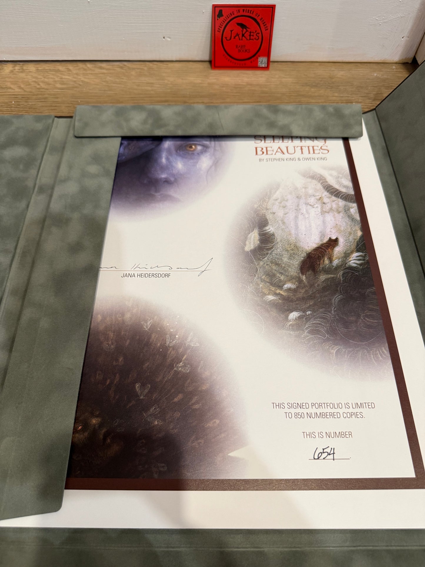 Stephen King, Sleeping Beauties, Signed Limited #654 with Matching Art Portfolio, Cemetery Dance