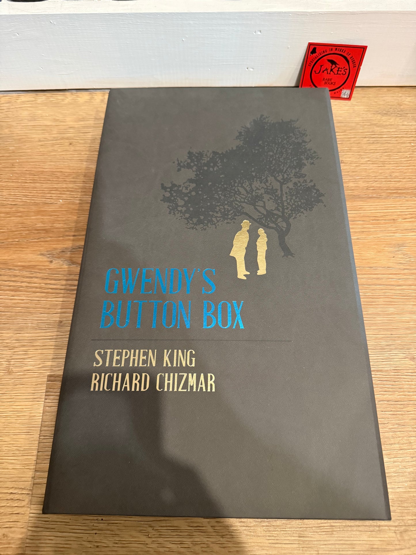 Stephen King, Gwendy’s Button Box, Signed/Limited #185, Cemetery Dance