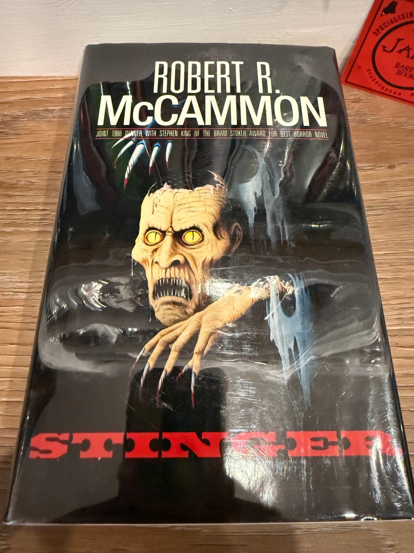 Robert McCammon, Stinger, UK First Edition, SIGNED