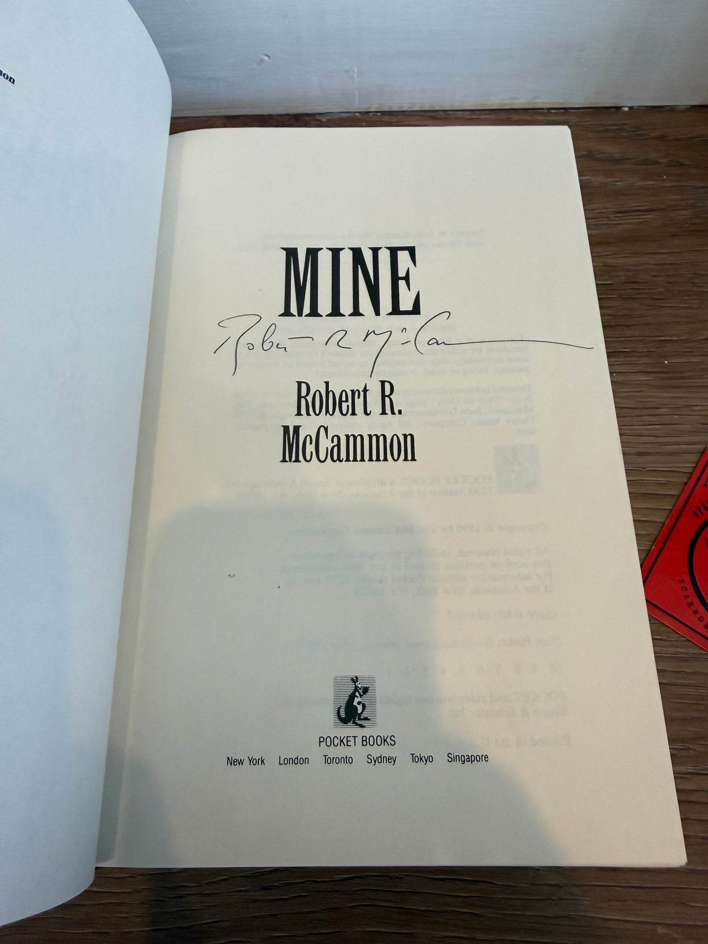Robert R. McCammon, Mine, First Edition SIGNED, Pocket Books